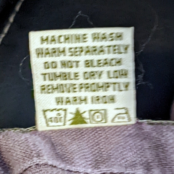 Viyella For Patrick James Men's Purple V-Neck Wool Sweater - Picture 6 of 7